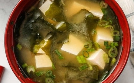 Miso Soup with Tofu & Seaweed