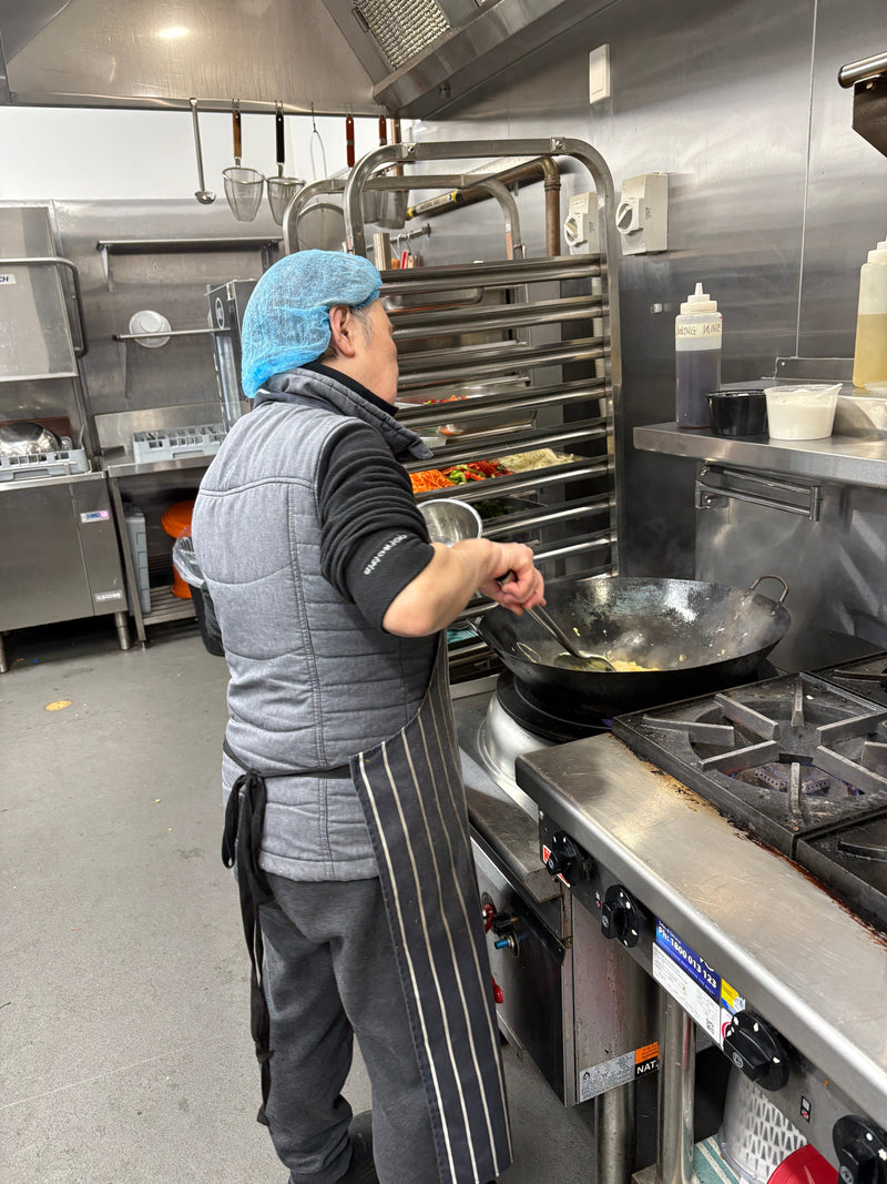 Cooked on Tuesday, delivered Wednesday: how PleNOSH meals are made